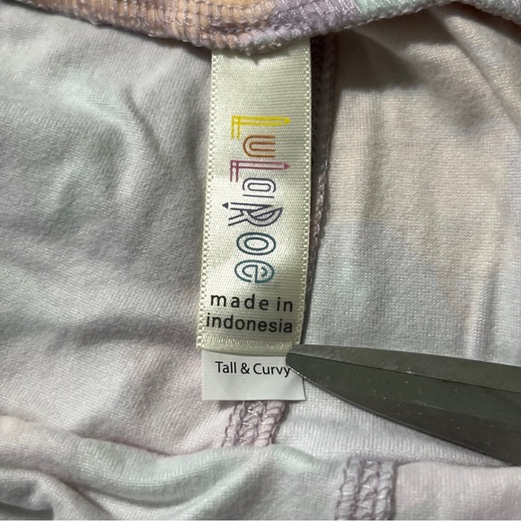 NWT NEW LuLaRoe LLR Leggings Lilac Lavender Peach Roses TC 10-16 Soft Leggings - Picture 4 of 7